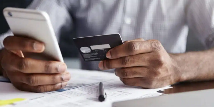 Dívidas de cartões de créditos poderão ser transferidas a partir da próxima semana