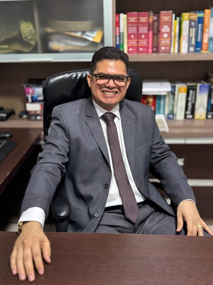 Leonardo Colácio Rompe o Silêncio Sobre Acusações de Improbidade Administrativa