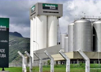 Heineken encerra operações em fábrica no Ceará e demite cerca de 350 trabalhadores