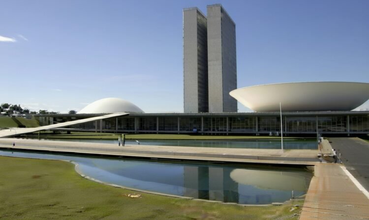 Brasil Registra 2ª Pior Nota Histórica em Ranking Global de Corrupção