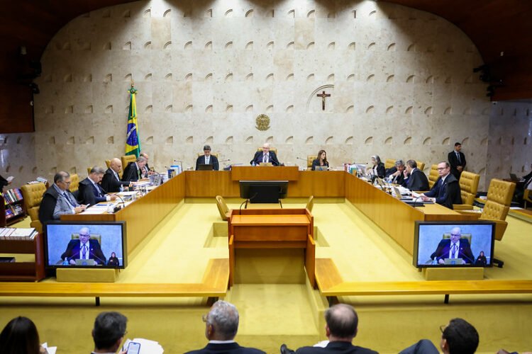 STF autoriza penduricalhos com limite de 35% acima do teto