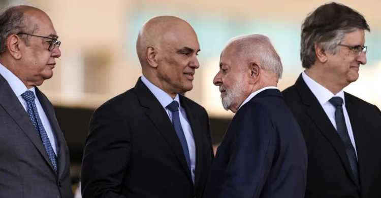Lula larga a mão de Moraes e aconselha ministro a se declarar impedido no caso Banco Master