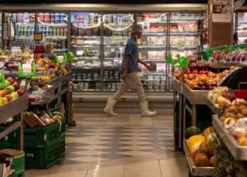 Preços dos alimentos disparam no IPCA 2026; cenoura sobe 79%
